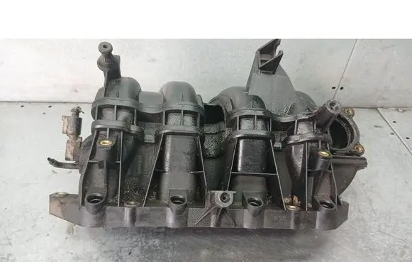 Volkswagen Polo III 6N 6N2 6NF Intake manifold 036129711BR