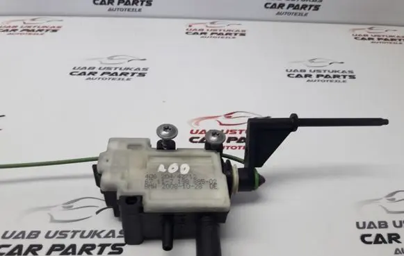 BMW 1 E81 E87 Fuel tank cap lock 7198885