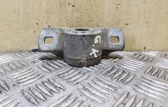 Citroen DS4 Front shock absorber mounting bracket 