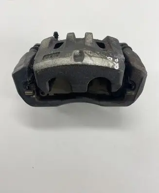 Toyota RAV 4 (XA40) Front brake caliper 4533
