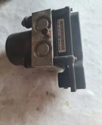 Audi A4 S4 B7 8E 8H ABS Pump 8E0910517D 8E0614517AK
