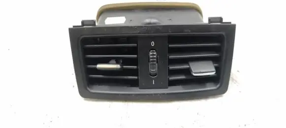 BMW 5 E60 E61 Rear air vent grill 5117001