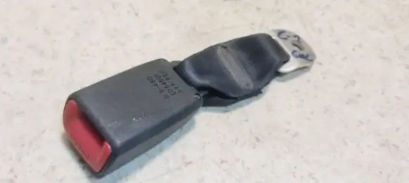 Citroen C1 Rear seatbelt buckle E034501 EB6F20 06371