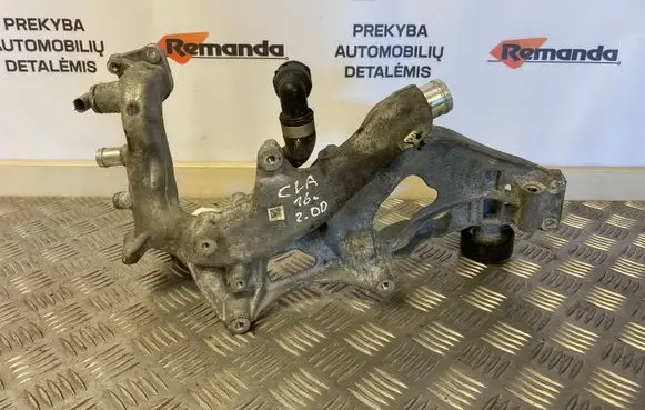 Mercedes-Benz CLA C117 X117 W117 Generator/alternator bracket A6512011709 AC46200