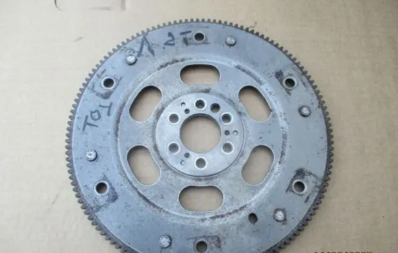 Peugeot 5008 II Flywheel 9815382880
