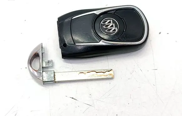Buick Encore I Ignition key/card 