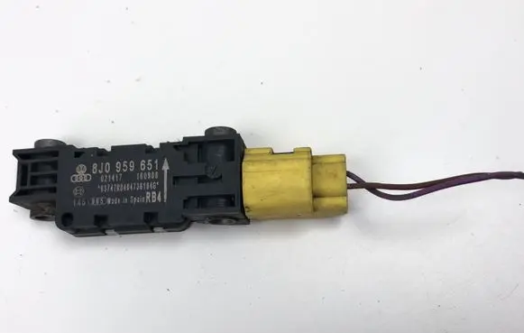 Audi A3 S3 8P Airbag deployment crash/impact sensor 8J0959651