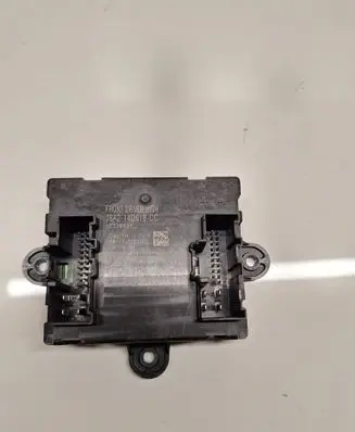 Jaguar I-Pace Door control unit/module J8A214D618CC 10336937