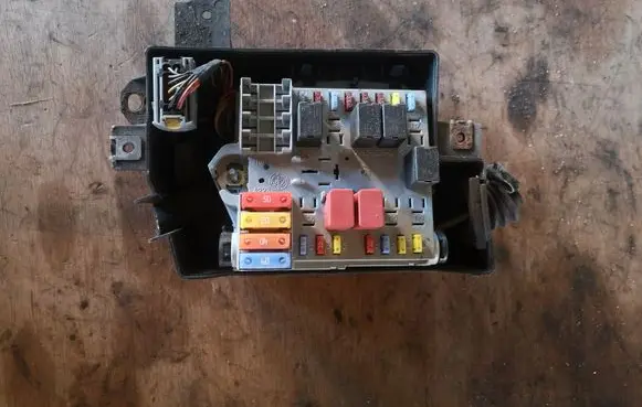 Alfa Romeo 159 Fuse module