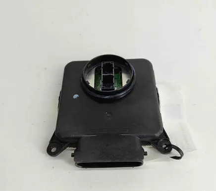 Lexus RX 450H LED ballast control module 8990848070 31800723D0