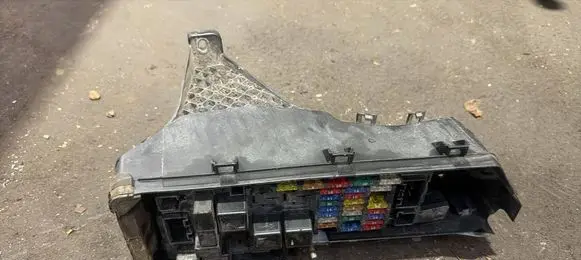 Volvo S60 Fuse box set 9494210