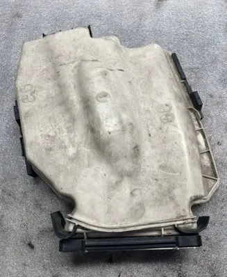 BMW 1 E81 E87 Fuse box cover 12907544575