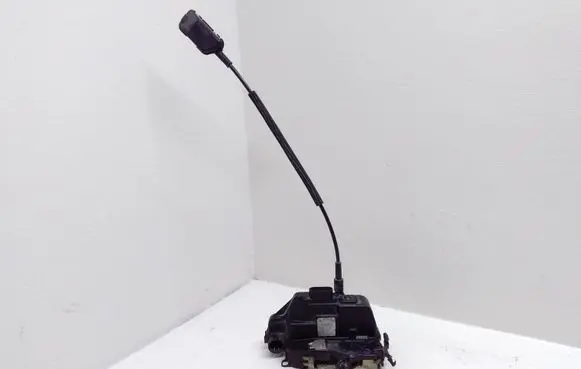 Renault Laguna II Front door lock