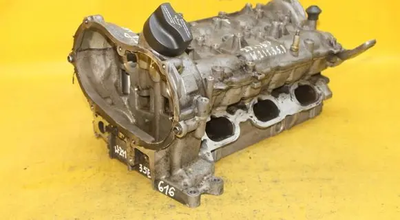 Mercedes-Benz C W204 Engine head R2720162301