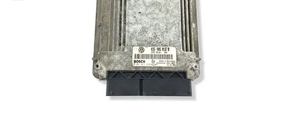 Volkswagen Golf V Engine control unit/module 03G906016B 0281011478