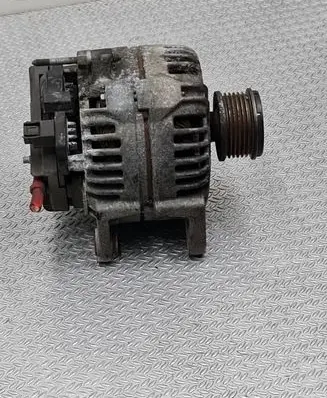 Renault Megane III Generator/alternator 231008578R 0124425093