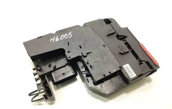 Mercedes-Benz C W205 Other engine bay part 370303101438