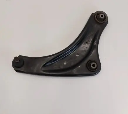 Nissan Leaf II (ZE1) Front lower control arm/wishbone
