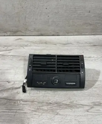BMW X5 E53 Dash center air vent grill 8409081 8370911 8370910