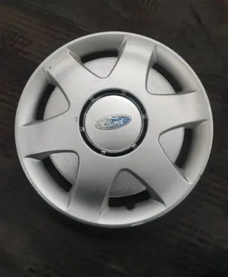 Ford Galaxy R15 wheel hub/cap/trim XM211130CAW