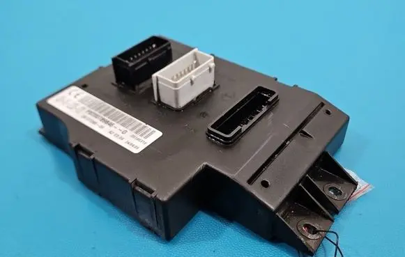 Renault Master II Central body control module 8200789846 IMPRK1543870