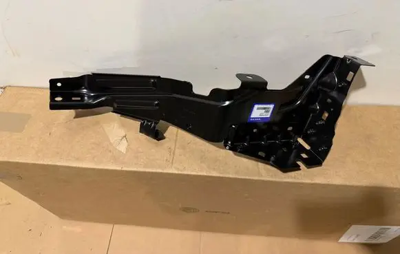 Volvo C40 Top upper radiator support slam panel 32377056