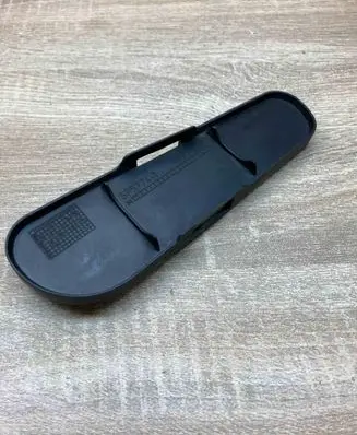 Mercedes-Benz E W212 Engine hood trim A2045050188