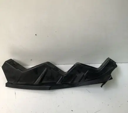 Volkswagen PASSAT B6 Front bumper mounting bracket 3C0807889