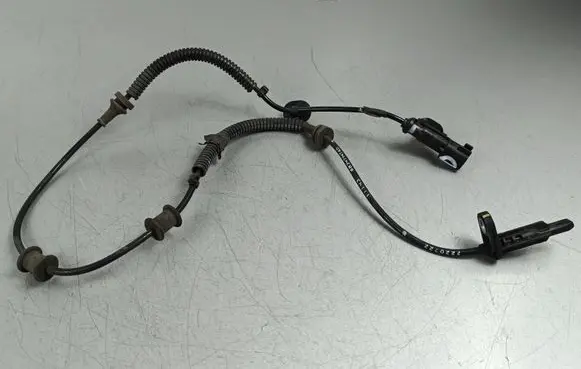 Jeep Grand Cherokee WL ABS brake wheel speed sensor 68347147AD
