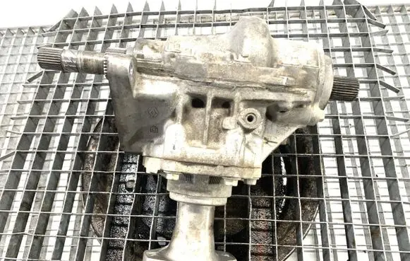 Dacia Duster II Gearbox transfer box case 331175457R