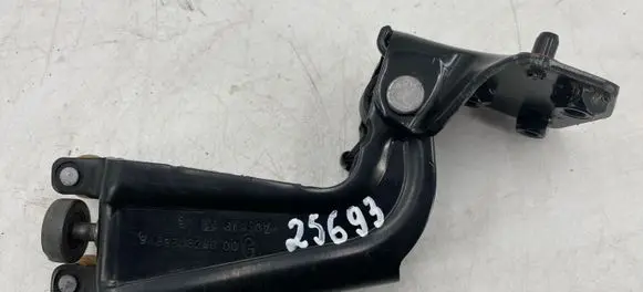 Toyota ProAce City Sliding door middle roller runner 9833303280