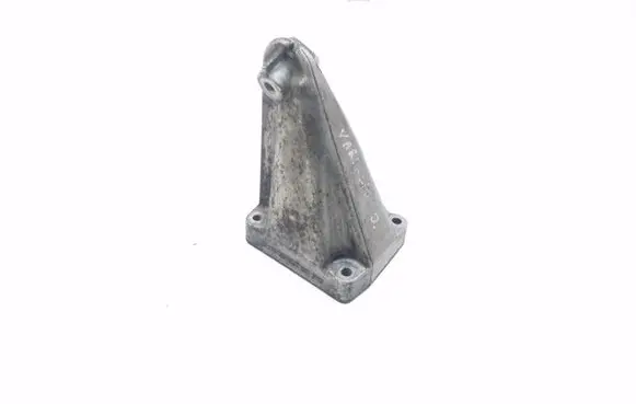 Mercedes-Benz C W203 Engine mounting bracket A6112230804