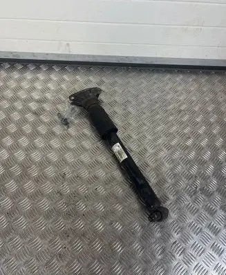 BMW 4 F32 F33 Rear shock absorber/damper 6883334