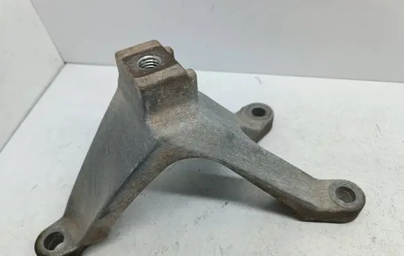 Ford Focus Engine mounting bracket 3M517M125AE 3M517M125