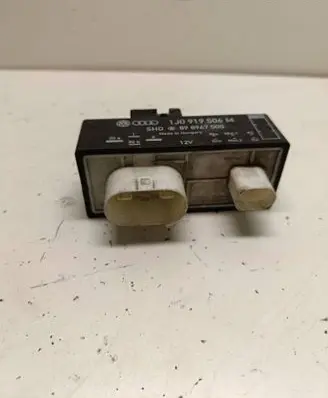 Skoda Fabia Mk1 (6Y) Coolant fan relay 1J0919506M 898967000