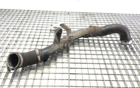 Air intake hose/pipe