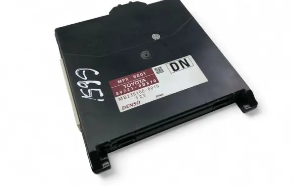 Toyota Yaris Central body control module 892210D870