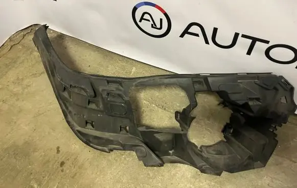 BMW X5 F15 Headlight/headlamp mounting bracket 8054018 18503410