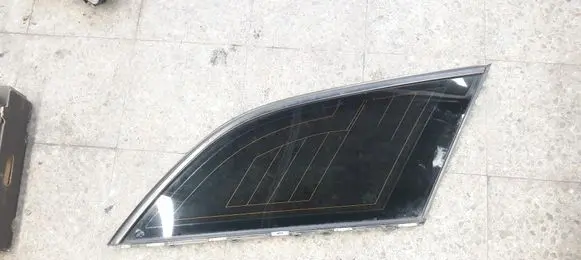 Mercedes-Benz E W212 Rear side window A2126702412