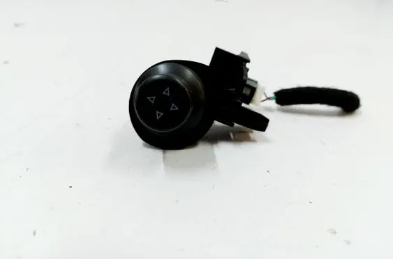 Other switches/knobs/shifts