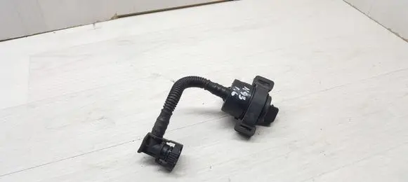 BMW 1 E81 E87 Vacuum valve 7551262