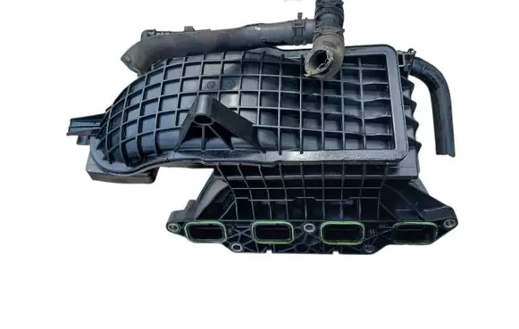 Volkswagen Tiguan Intake manifold 03C145749B