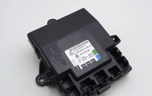 Mercedes-Benz A W169 Door control unit/module A1698209126