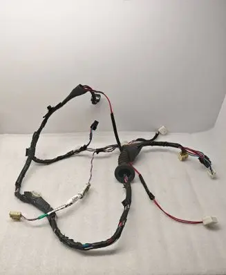 Toyota Hilux (AN10, AN20, AN30) Front door wiring loom 821520K580