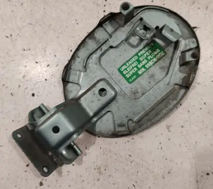 Mazda 3 I Fuel tank cap BN8V