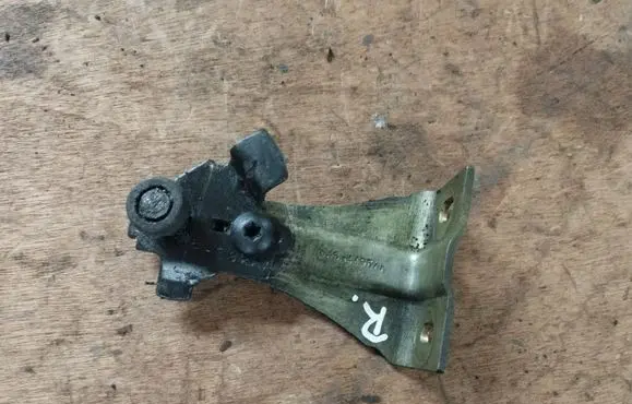 Chrysler Voyager Sliding door upper roller guide/hinge 04894495AA
