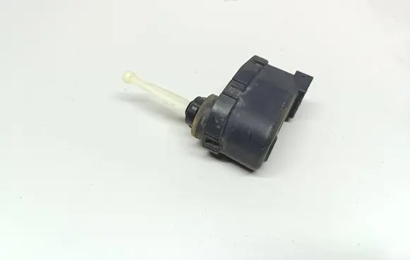BMW 5 E39 Headlight level adjustment motor 0307851327