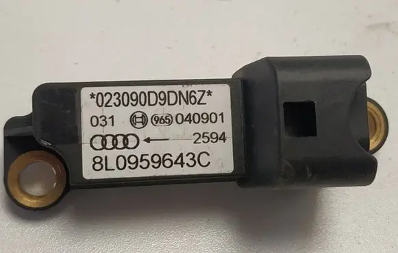 Audi A3 S3 8P Airbag deployment crash/impact sensor 8L0959643C