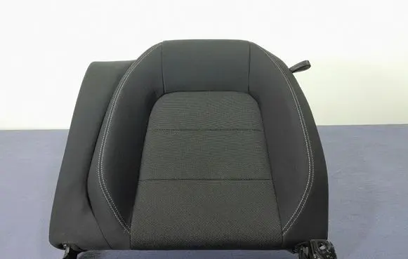Ford Mustang VI Second row seats