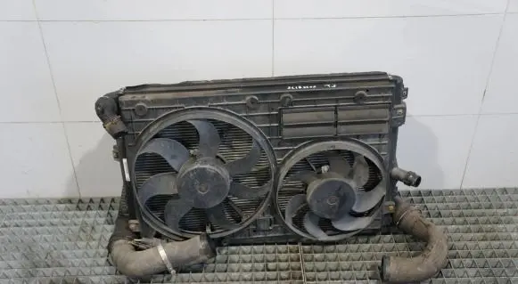 Volkswagen Scirocco Coolant radiator 1K0121251DM 1K0145803T